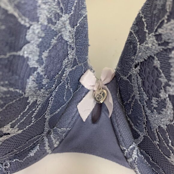 Victoria’s Secret Perfect Shape Bra in Light Purple - Size 34DD - Picture 2 of 6